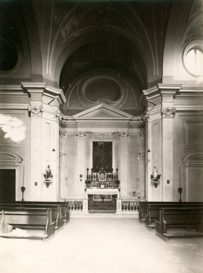 Torino Cimitero Di San Pietro In Vincoli Via San Pietro In Vincoli Interno Della Chiesa Verso L Altare Europeana