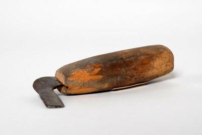 knife