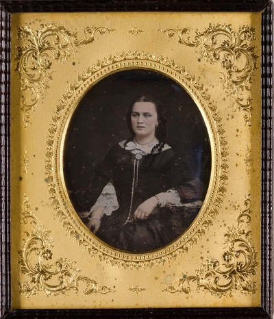 Marie Bernhardine Lex (verh. 1860 m. Dr. med. Georg Thilenius), Tochter des Seminardirektors Christian Lex und dessen Frau Amalie Klefecker. Hamburg, um 1860