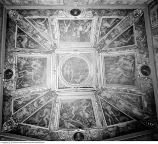 Decke mit Szenen aus dem Leben des Giovanni delle Bande Nere und Portraits der Medici