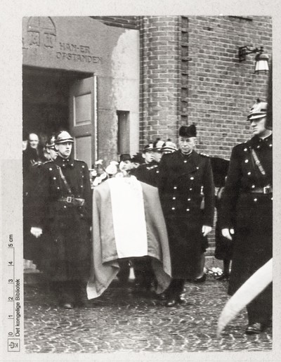 John Christian Falkenaa begraves i Vanløse Kirked. 8. februar 1944