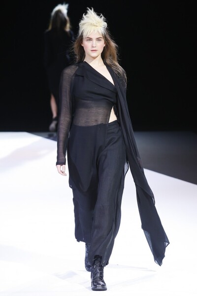 Yohji Yamamoto  Womenswear Spring-Summer 2013