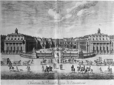 Versailles: Court side of the castle