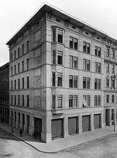 Wohn- und Geschäftshaus