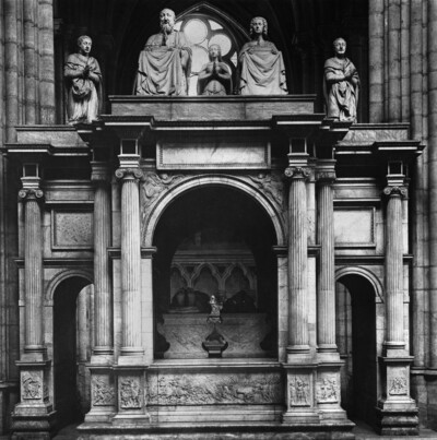 Headstone of Franz I and Claude de France