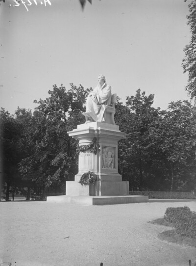 Liebig Denkmal
