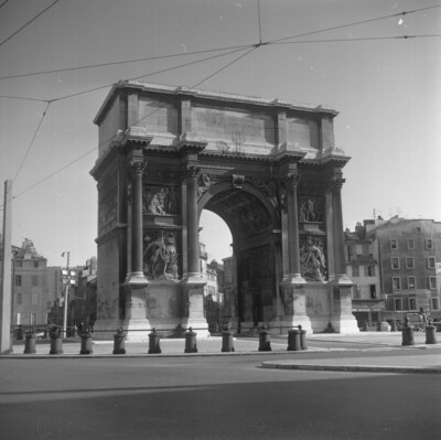 Arc de Triomphe (La Porte d 'Aix)