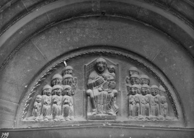 Thronende Madonna und Anbetende