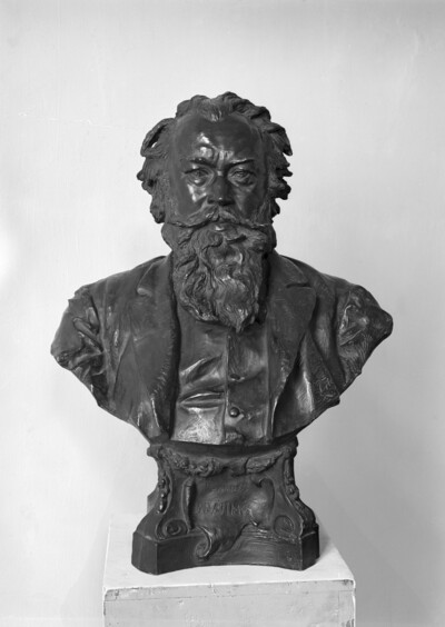 Bust of Johannes Brahms