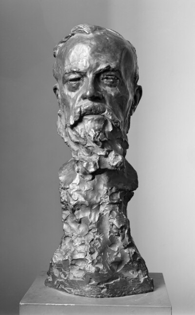 Bust of the philosopher Wilhelm Wundt