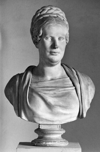 Bust of Emilie Pistorius, b. Fire lein