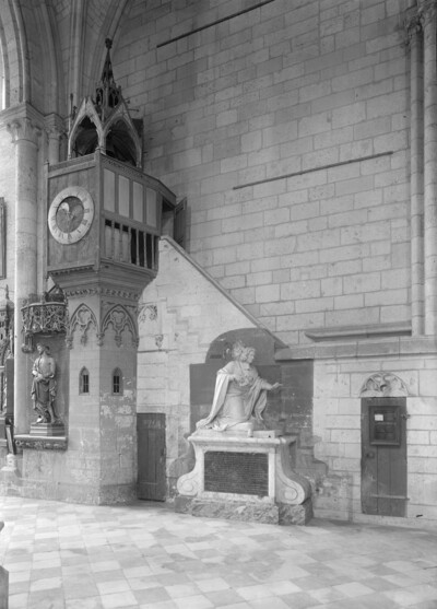 Headstone of Cardinal Forbin Janson