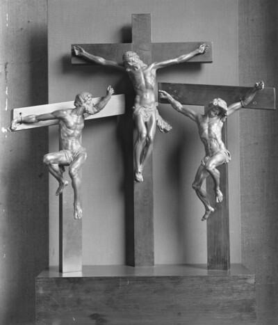 Crucifixion group