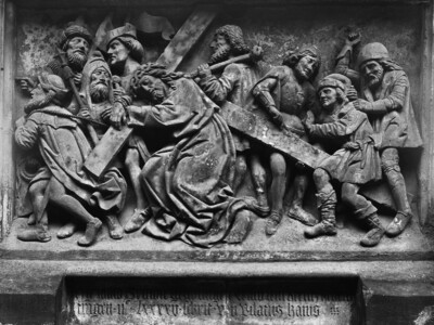 3. Kreuzwegstation: Simon von Kyrene hilft Christus das Kreuz zu tragen
