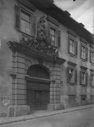 Ehemaliger Stiftshof von Neumünster & Hof Emeringen