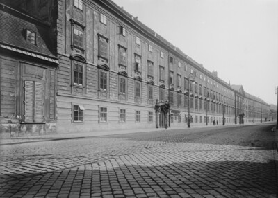 Theresianum & Alte Favorita