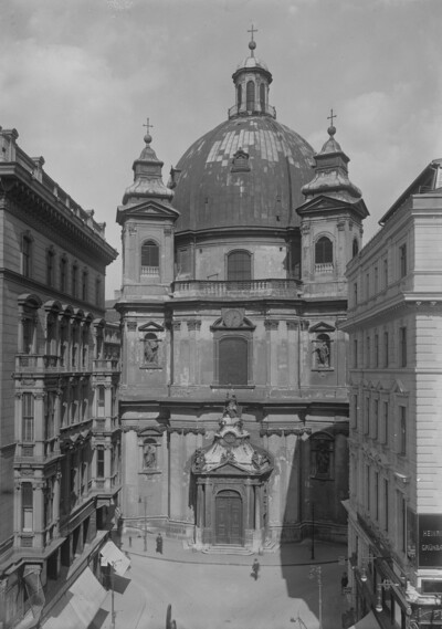Kollegiats- und Stadtpfarrkirche Heiliger Peter