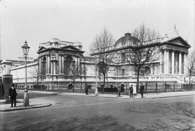 Tate Gallery & Tate Britain