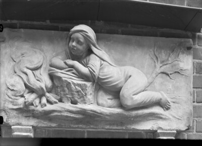 Allegory, relief of the house Jägerstraße 32