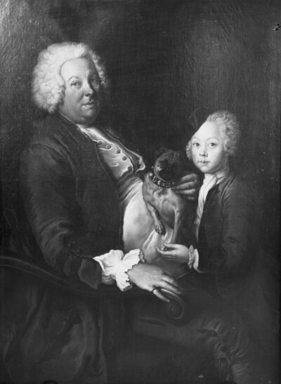 Portrait Gottfried Adolph Daum with pug in the lap and grandson (detail)