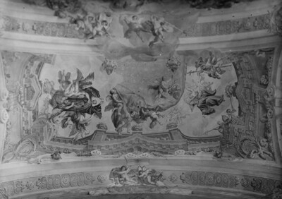 ceiling image
