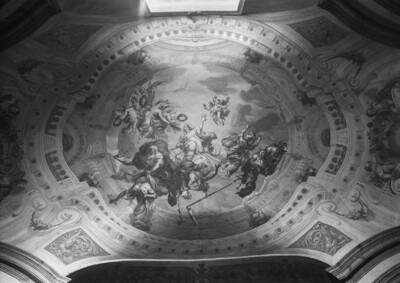ceiling image