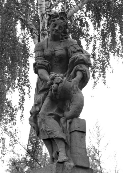 Sculpture, allegorical representation: “Die Freigeb,” (copy). Sculpture from the series “The Twelve Virtues.”