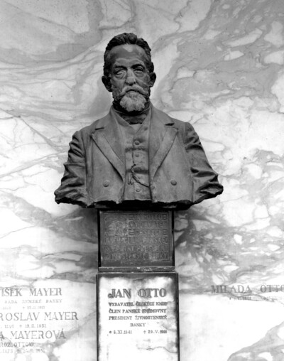 Headstone of publisher Jan Otto