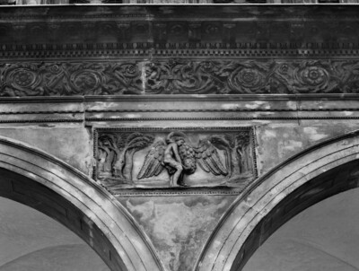 Relief: Leda mit dem Schwan