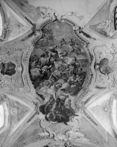 Anbetung der Heiligen Drei Könige, Zerstörung von Idolen