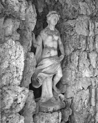 Venus in the middle grotto