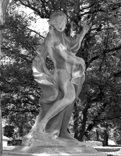 Statue