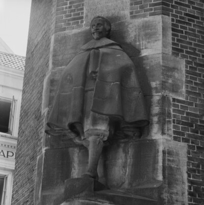 Figur des Hugo de Groot