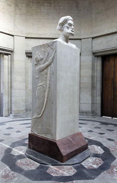 Bust Ernst Abbes on marble herds with reliefs