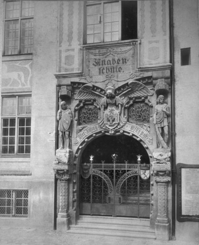 Hauptportal