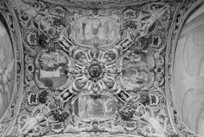Stuck decoration with image fields on the life of Saint Cäcilia