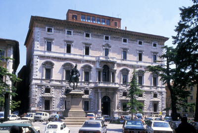 Palazzo Cesaroni?
