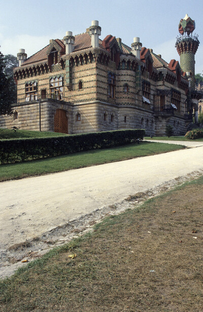 Villa Quijano / El Capricho
