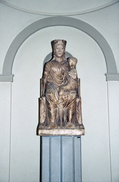 Throne of Madonna