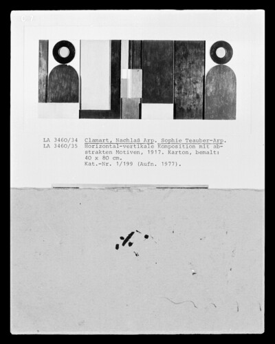 Horizontal and vertical composition with abstract motifs