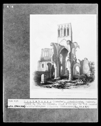 Ruine der Abteikirche von Montebourg