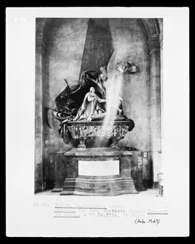 Grabmal von Jean-Baptiste Joseph Languet de Gergy