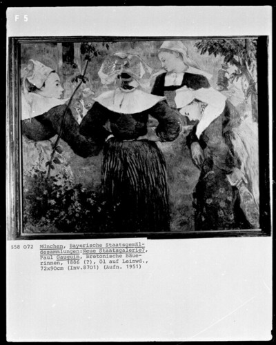 Breton peasant women