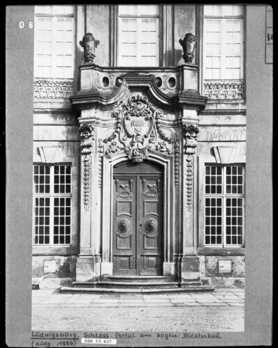 Portal des Riesenbaus