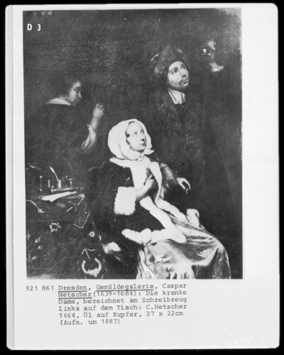 The sick lady with her doctor