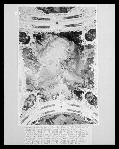 ceiling image