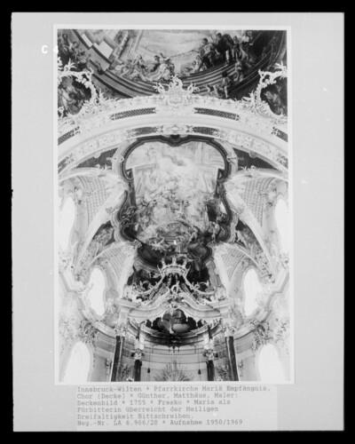 ceiling image
