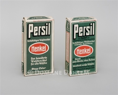 Zwei Schaupackungen Persil Selbsttatiges Waschmittel Von Henkel Europeana