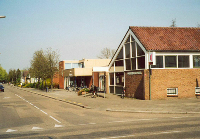 Op de plaats van de voormalige boerderij v.m.Trekweg hoek Doggersbank (Oosthoek) nu Zilverschoon, is thans de Ooster Apotheek gevestigd.