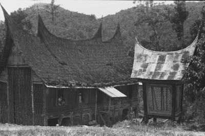 Minangkabau homestead (excursion: Dutch India 1938)